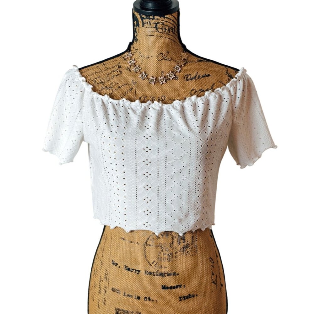 Women Crop Top L White Eyelet Off-The-Shoulder Short Sleeve Lightweight
